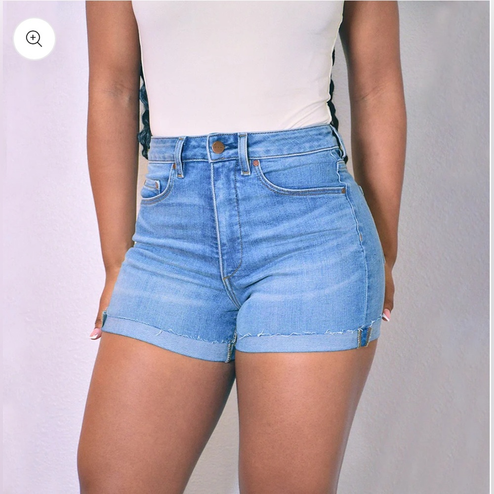 ASESINA ICON Shorts